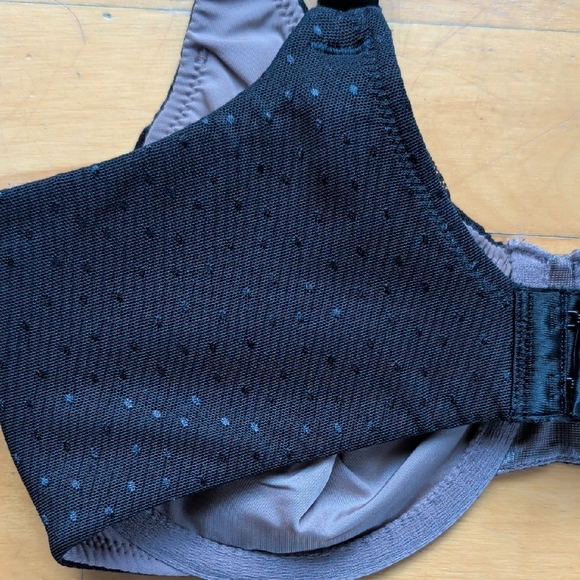 Wacoal Shimmering Black Underwire Bra - Picture 8 of 11